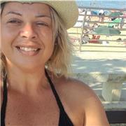 Tutor providing lesson to everybody